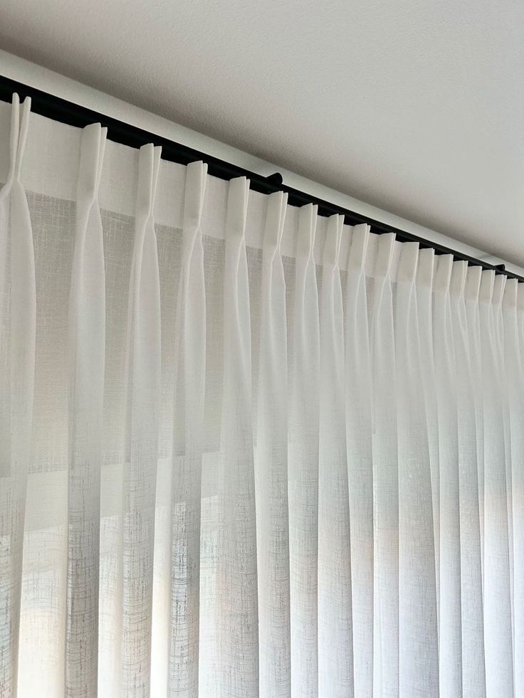 curtain pleats